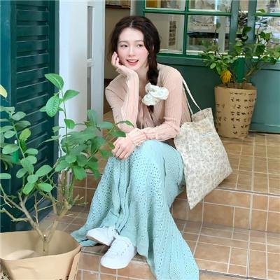 吞噬太阳的女子